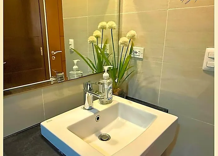 Deluxe In Venice Mckinley Hill - Garden View 3*